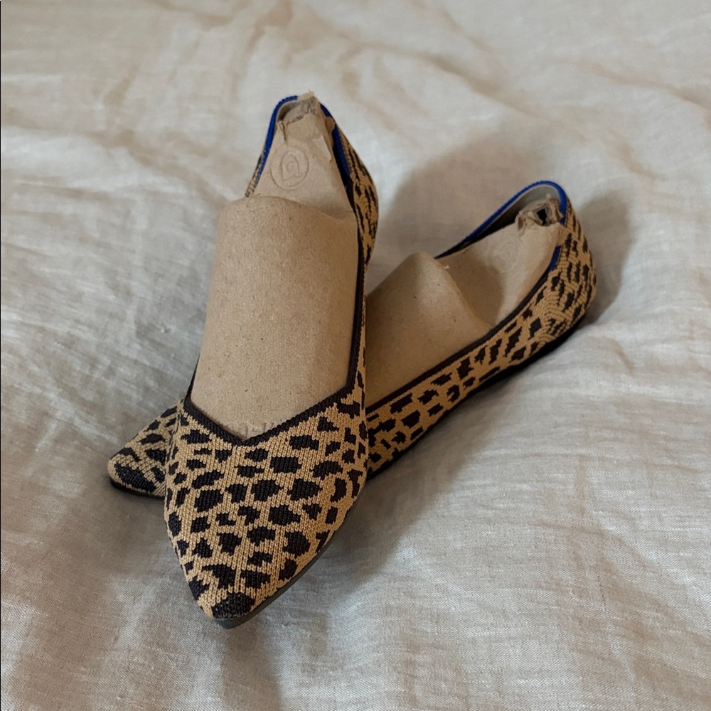 Rothy's Tan and Black Patterned Flats